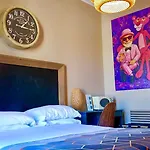 Bobotel In Center ベッド・アンド・ブレックファスト
