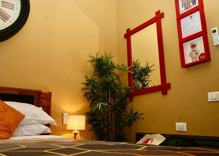 Bobotel In Center Bed & Breakfast